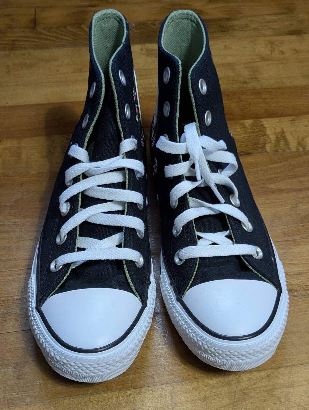 Converse Black High-Top Sneakers with Strawberry & Bee Embroidery - Picture 4 of 8
